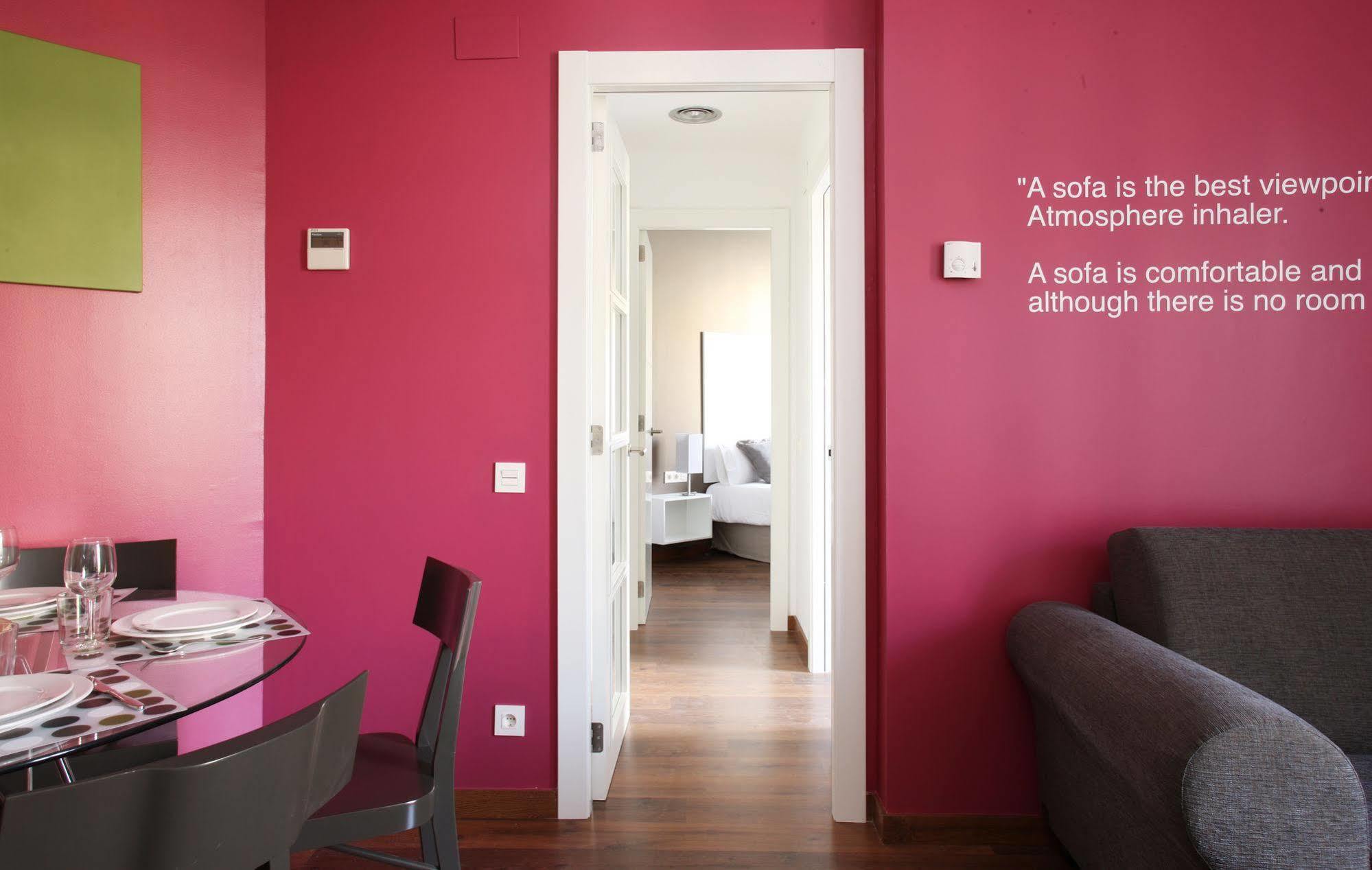 Mh Apartments Suites Barcelona Exterior foto