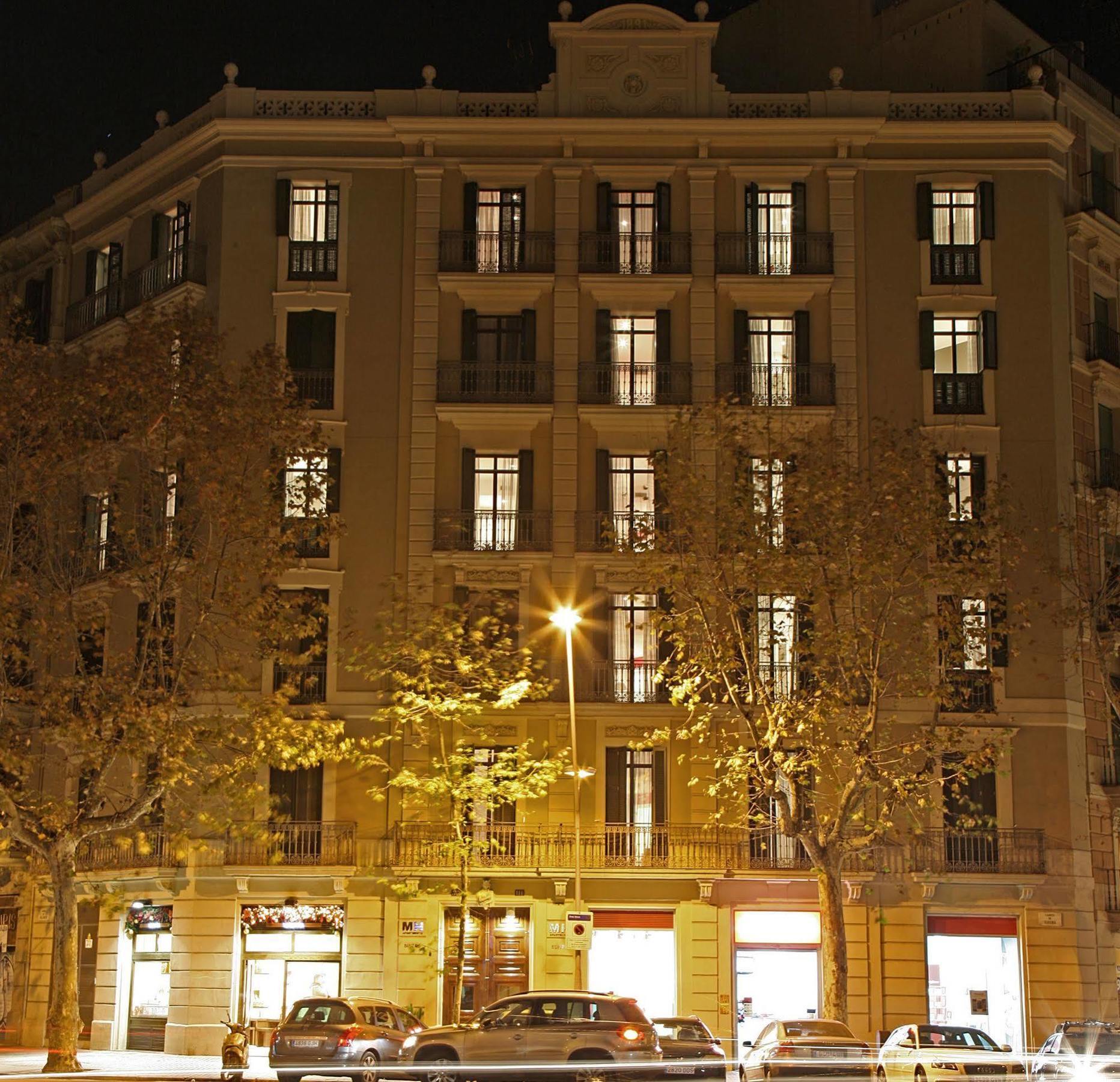 Mh Apartments Suites Barcelona Exterior foto